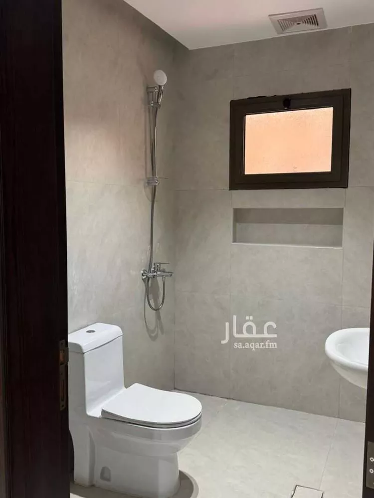 Building for Rent in Jeddah Al Khalidiyah صورة 3