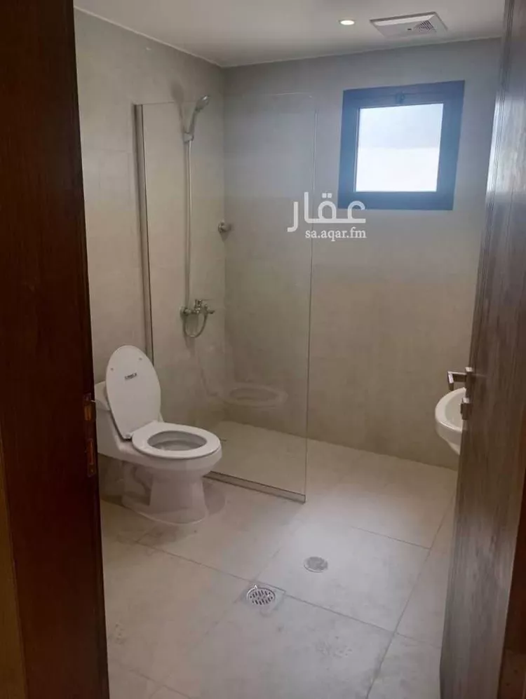 عمارة للإيجار في حي البندرية, مدينة الخبر, المنطقة الشرقية 8