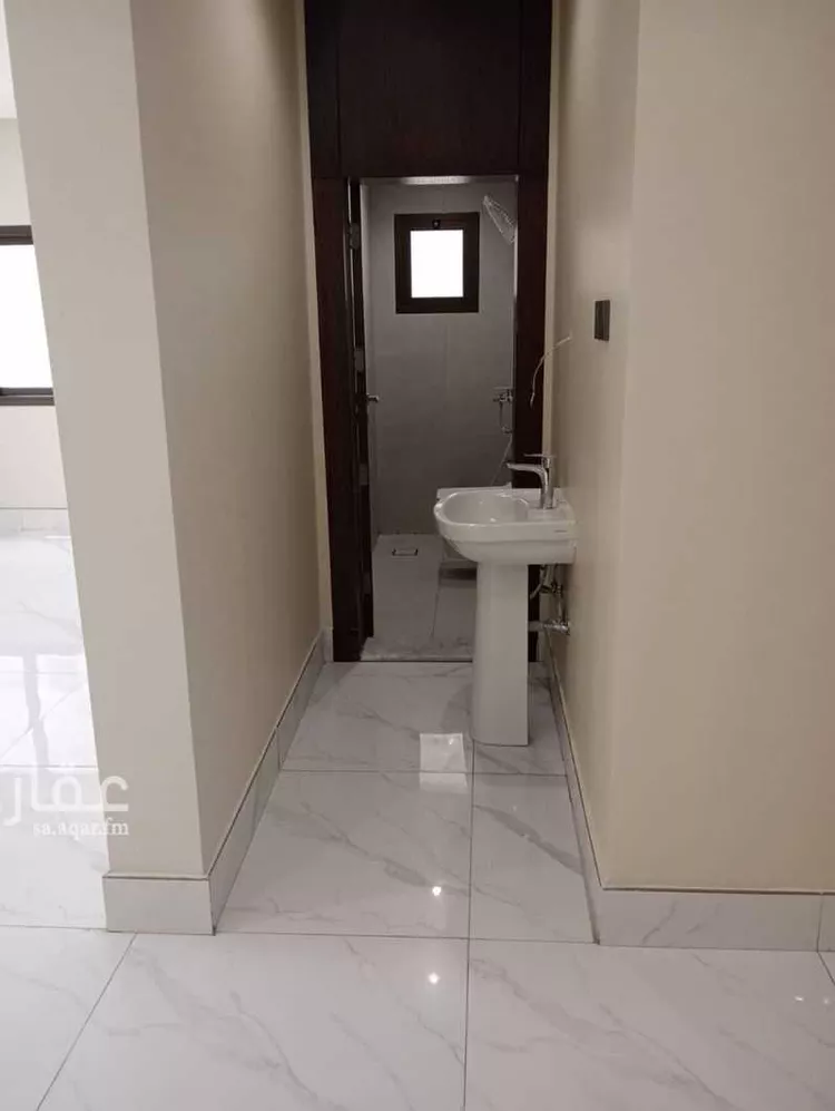 Building for Rent in Al Khobar Al Bandariyah