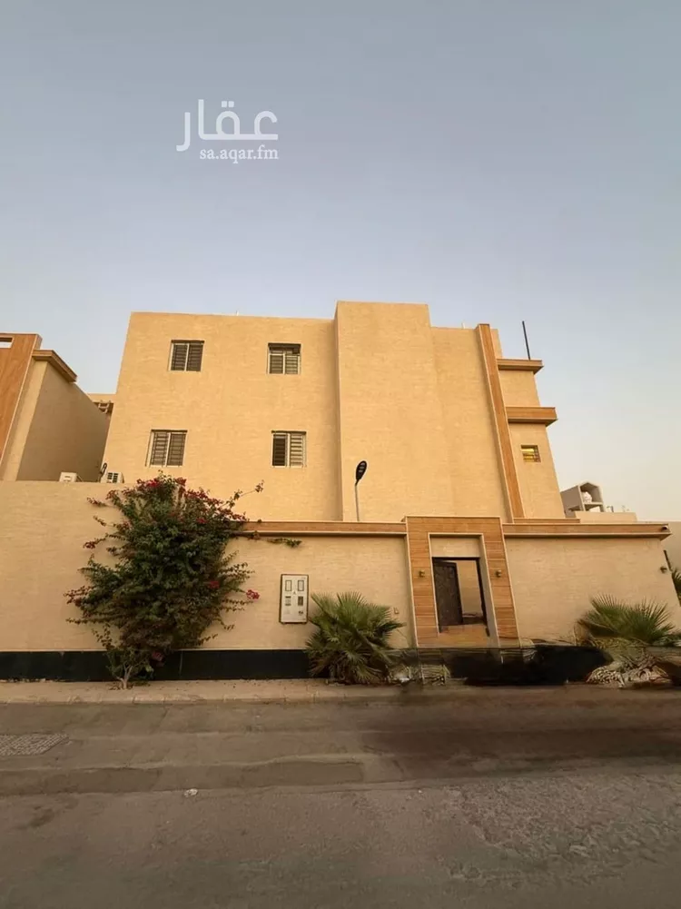 فيلا للبيع في شارع المنذر بن سعيد, حي بدر, مدينة الرياض, منطقة الرياض 1 صورة