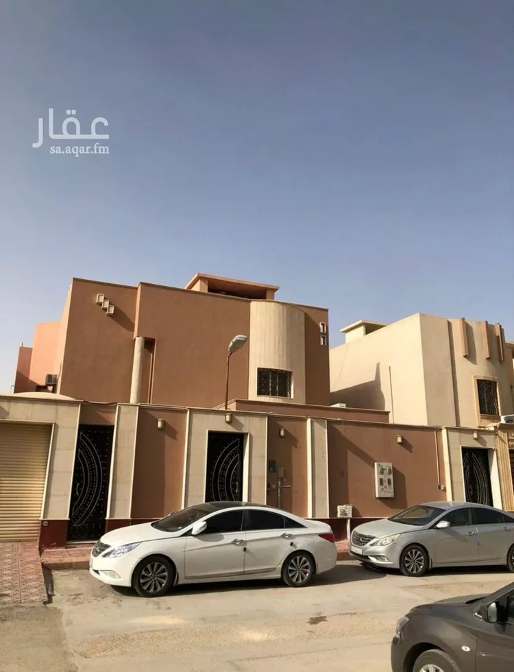 فيلا للبيع في شارع آمنة بنت أبي القاسم, حي العزيزية, مدينة الرياض, منطقة الرياض 1 صورة