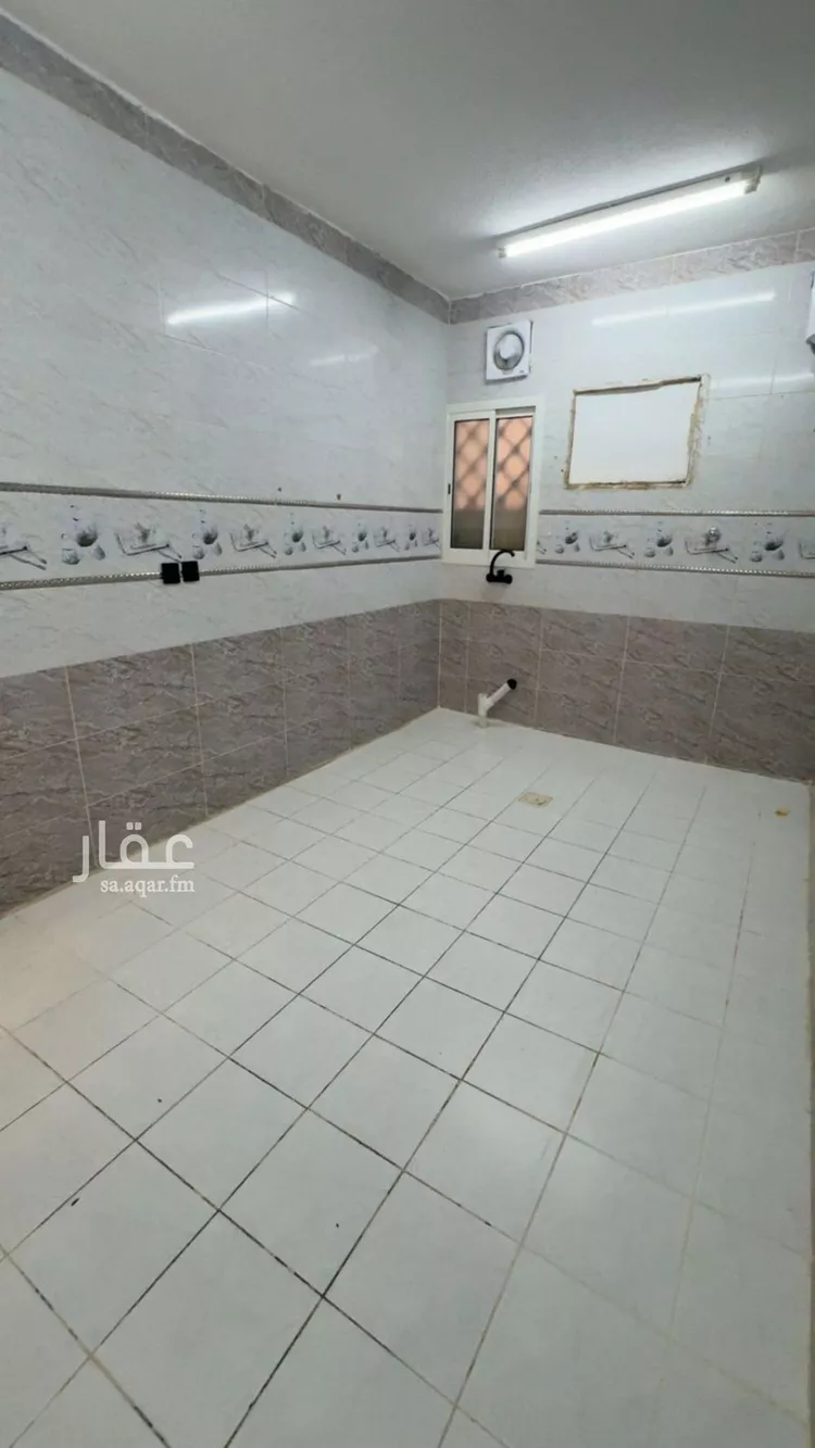 فيلا للإيجار في شارع رقم 158, حي ظهرة لبن, مدينة الرياض, منطقة الرياض صورة 4