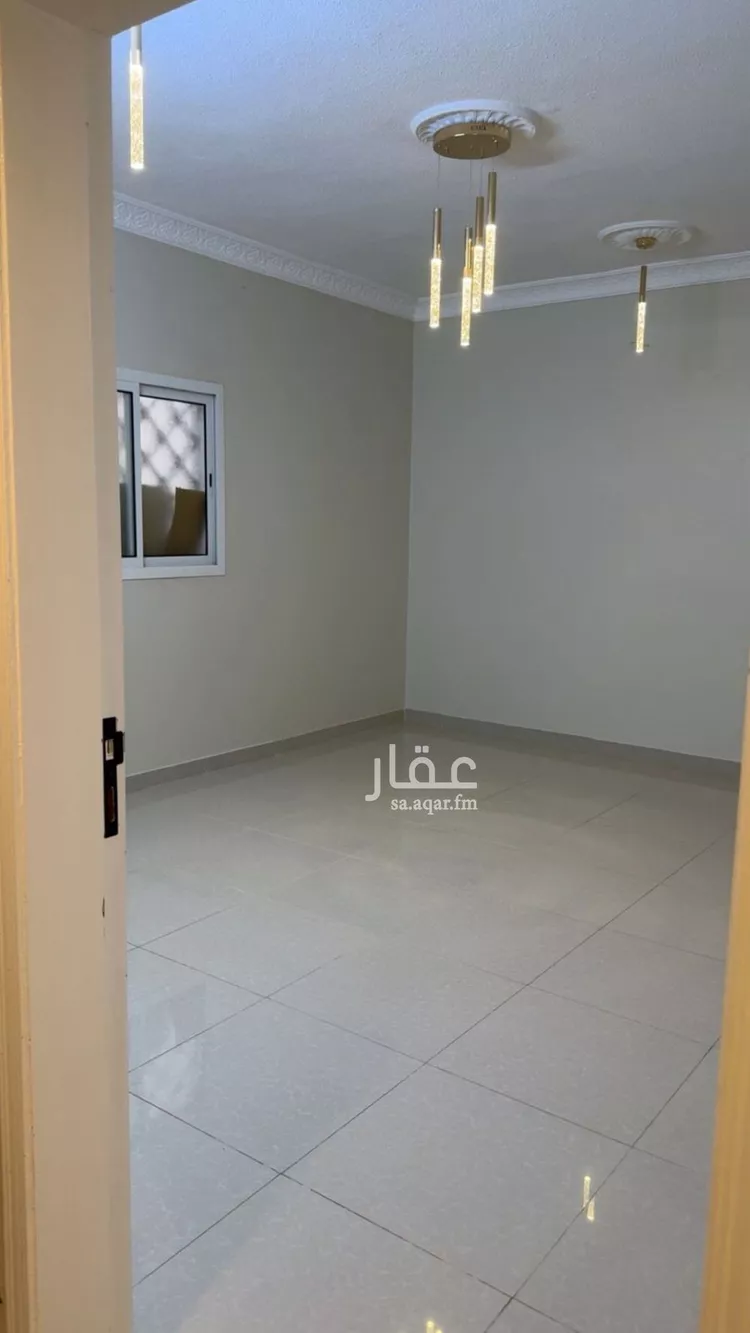 فيلا للإيجار في شارع رقم 158, حي ظهرة لبن, مدينة الرياض, منطقة الرياض صورة 3