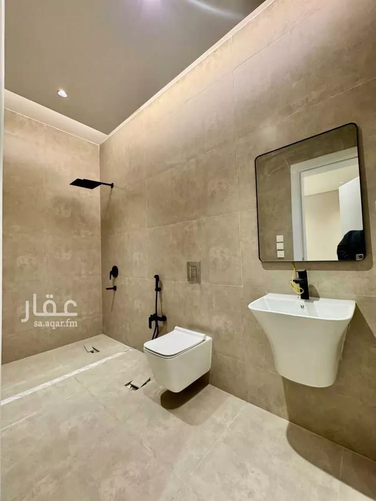 دور للبيع في شارع عثمان بن عفان, حي النرجس, مدينة الرياض, منطقة الرياض 9