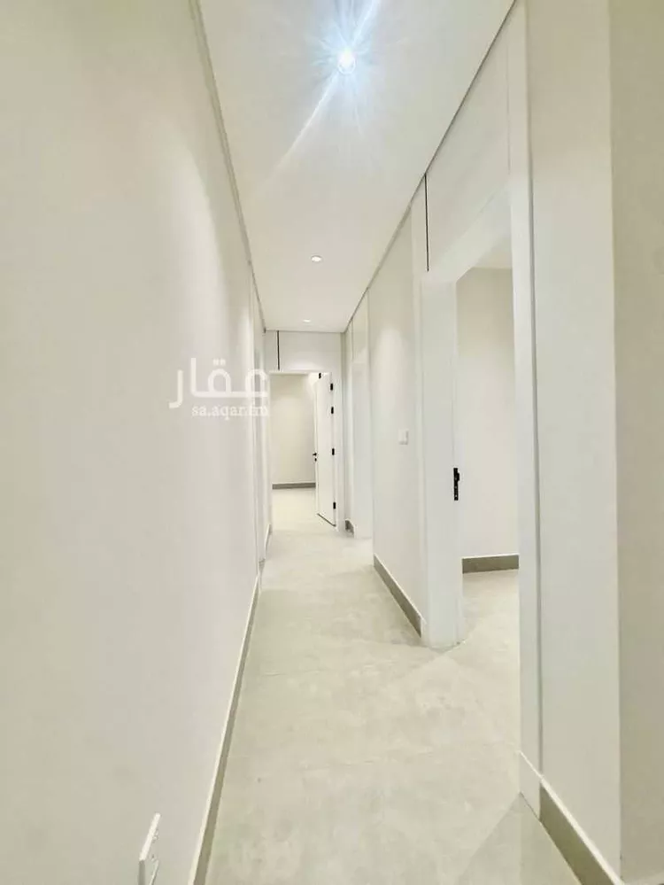 دور للبيع في شارع عثمان بن عفان, حي النرجس, مدينة الرياض, منطقة الرياض 15