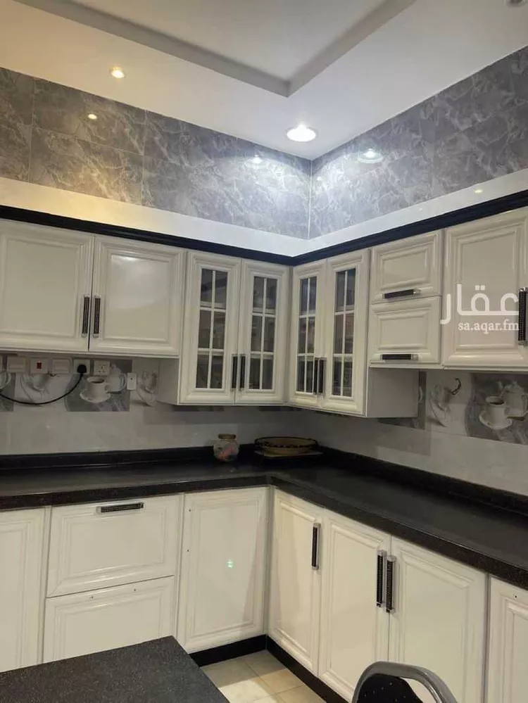 فيلا للبيع في شارع خالد بن سلمة المخزومي, حي المهدية, مدينة الرياض, منطقة الرياض صورة 3