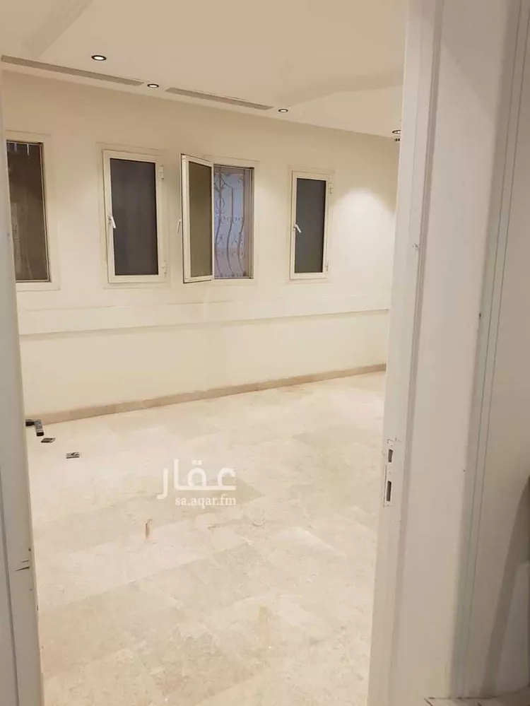 مكتب تجاري للإيجار في شارع عثمان بن عفان الفرعي, حي الوادي, مدينة الرياض, منطقة الرياض صورة 5