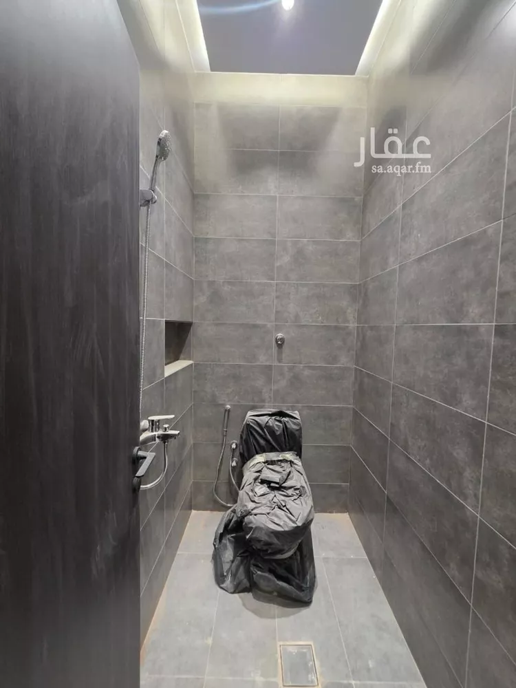 شقة للبيع في شارع علي النمري, حي البوادي, مدينة جدة, منطقة مكة المكرمة صورة 3