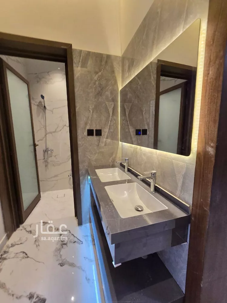 دور للبيع في شارع محمد المبارك, حي بدر, مدينة الرياض, منطقة الرياض صورة 3