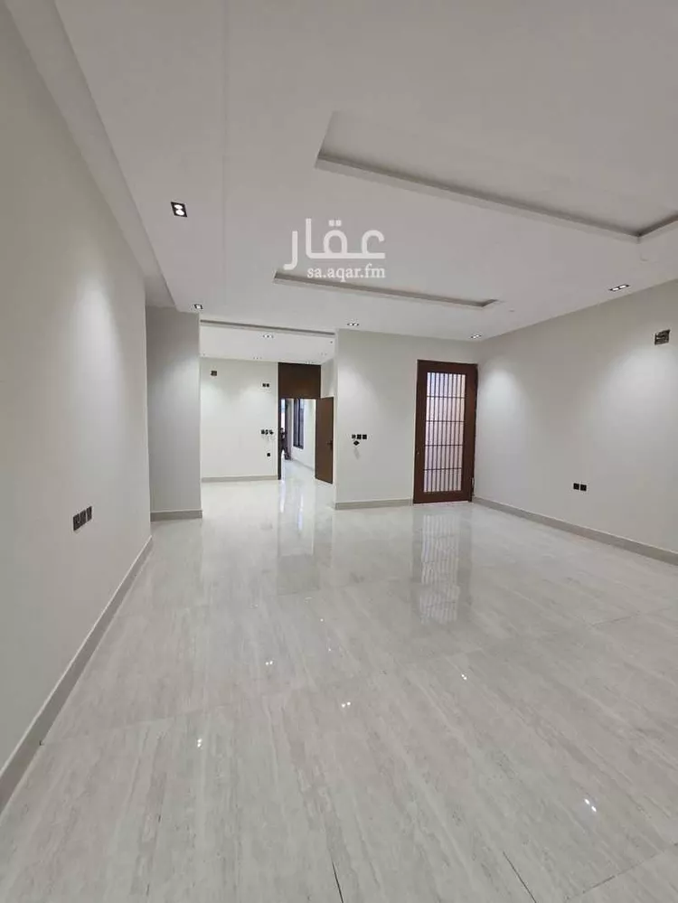 Floor for Sale in Riyadh Tuwaiq 10