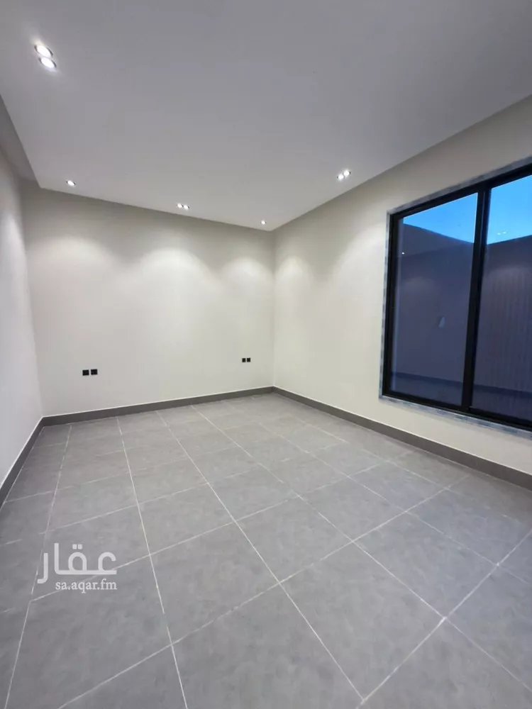 فيلا للبيع في شارع احمد الطيبي, حي بدر, مدينة الرياض, منطقة الرياض صورة 5