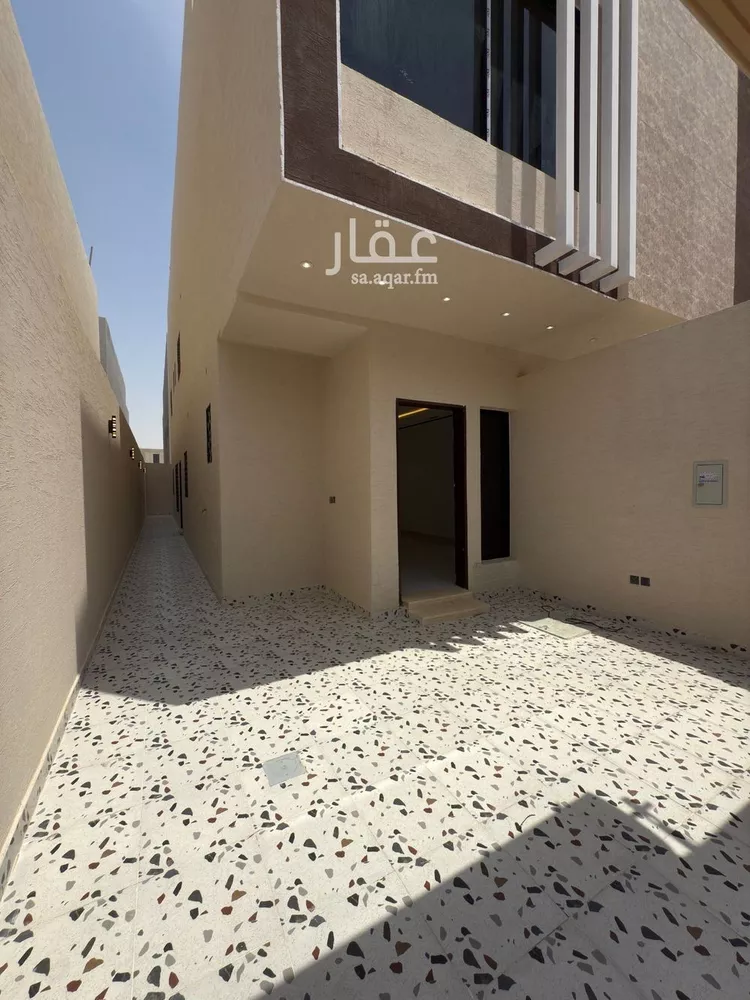 دور للبيع في شارع الإمام مسلم , حي بدر, مدينة الرياض, منطقة الرياض صورة 3