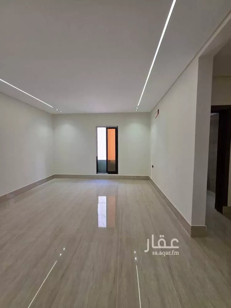 فيلا للبيع في شارع فارس الأزدى, حي عكاظ, مدينة الرياض, منطقة الرياض 10