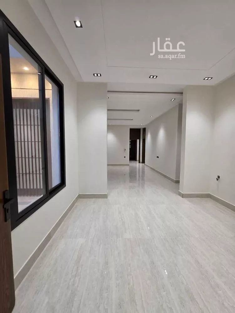 دور للبيع في شارع المبذرين , حي طويق, مدينة الرياض, منطقة الرياض صورة 5