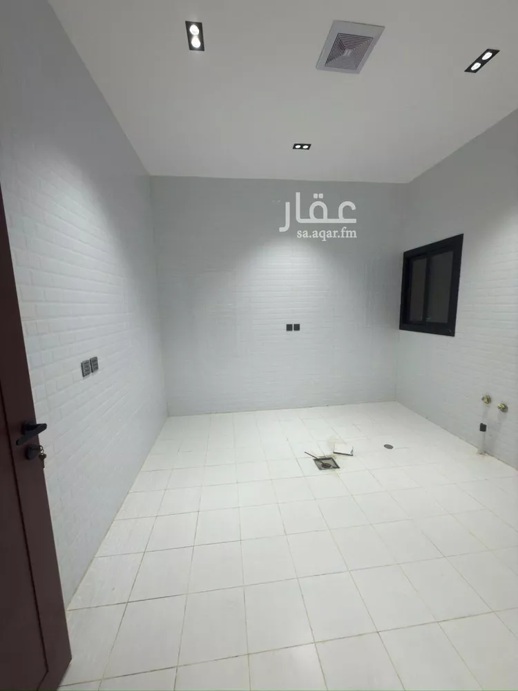 Floor for Sale in Riyadh Okaz صورة 3