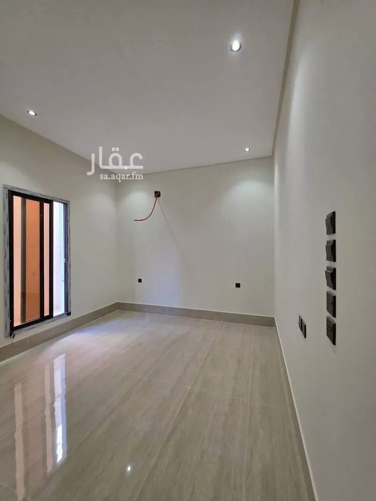 دور للبيع في شارع فارس الأزدى, حي عكاظ, مدينة الرياض, منطقة الرياض صورة 5