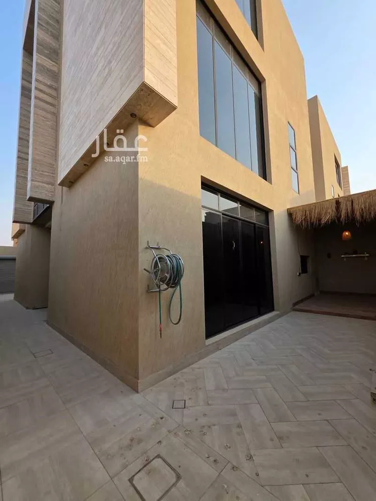 فيلا للبيع في شارع قرطاجة, حي بدر, مدينة الرياض, منطقة الرياض 15