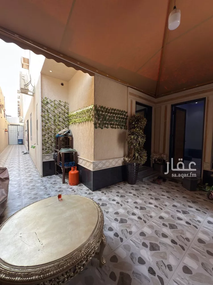 دور للبيع في شارع البرقوق, حي الدار البيضاء, مدينة الرياض, منطقة الرياض صورة 2