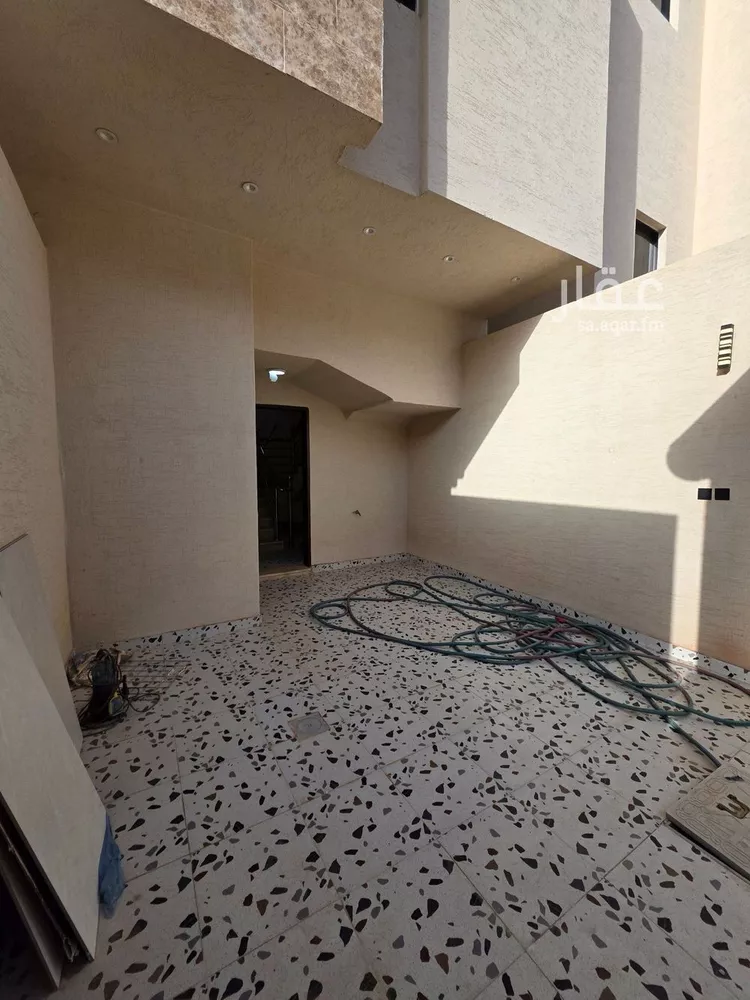 دور للبيع في حي بدر, مدينة الرياض, منطقة الرياض صورة 3