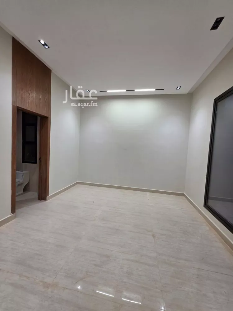 دور للبيع في شارع حجة الإسلام, حي عكاظ, مدينة الرياض, منطقة الرياض صورة 5