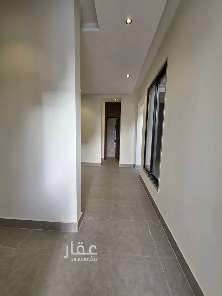 فيلا للبيع في شارع احمد الطيبي, حي بدر, مدينة الرياض, منطقة الرياض صورة 4