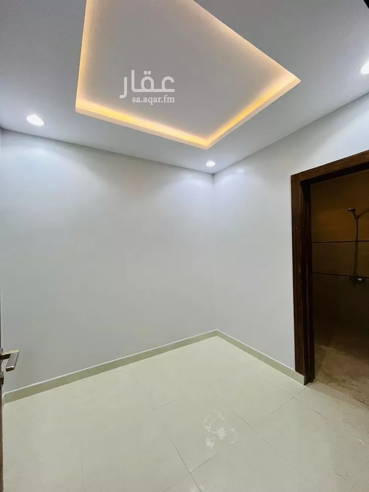 فيلا للبيع في شارع علاء الدين عبدالباقي, حي الرمال, مدينة الرياض, منطقة الرياض 6