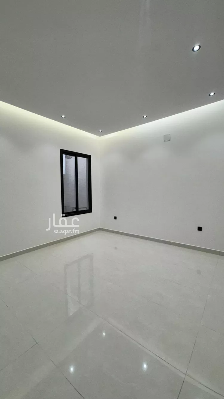 Floor for Sale in Riyadh Al Janadriyah 6
