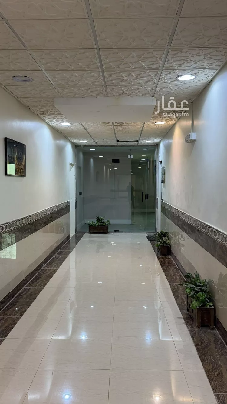 مكتب تجاري للإيجار في شارع انس بن مالك, حي الياسمين, مدينة الرياض, منطقة الرياض صورة 2