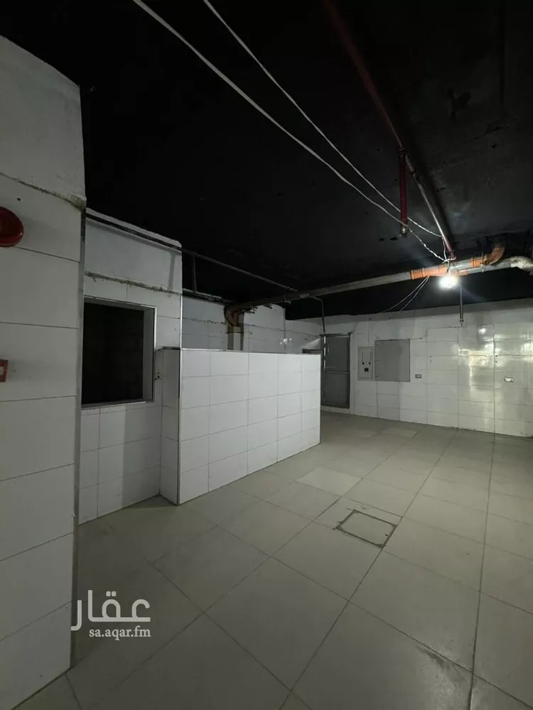 محل للإيجار في شارع انس بن مالك, حي الياسمين, مدينة الرياض, منطقة الرياض صورة 3