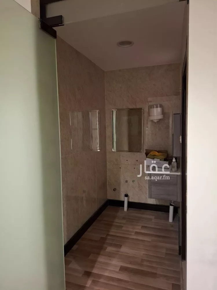 Commercial Office for Rent in Riyadh Al Yasmin صورة 3
