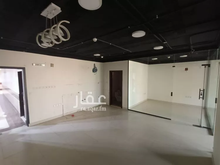 Commercial Office for Rent in Riyadh Al Yasmin صورة 3