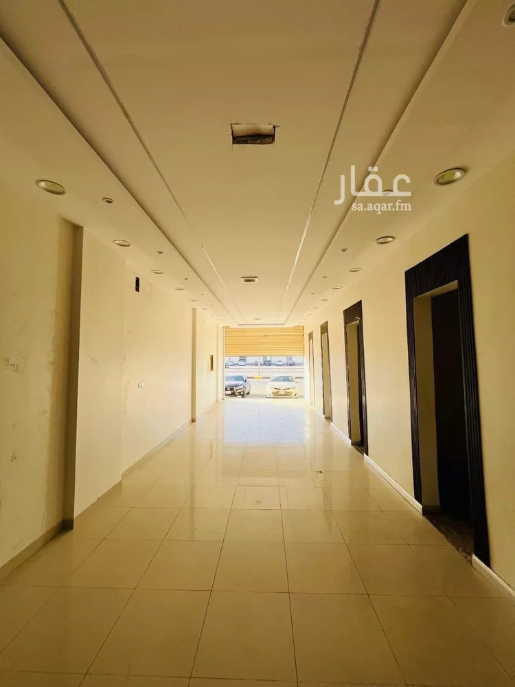محل للإيجار في شارع طريق الامير سلطان, حي المطار, مدينة المجمعة, منطقة الرياض صورة 3