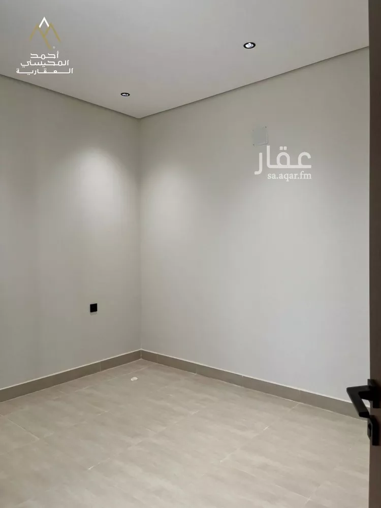 فيلا للبيع في شارع السرور, حي الرمال, مدينة الرياض, منطقة الرياض صورة 5
