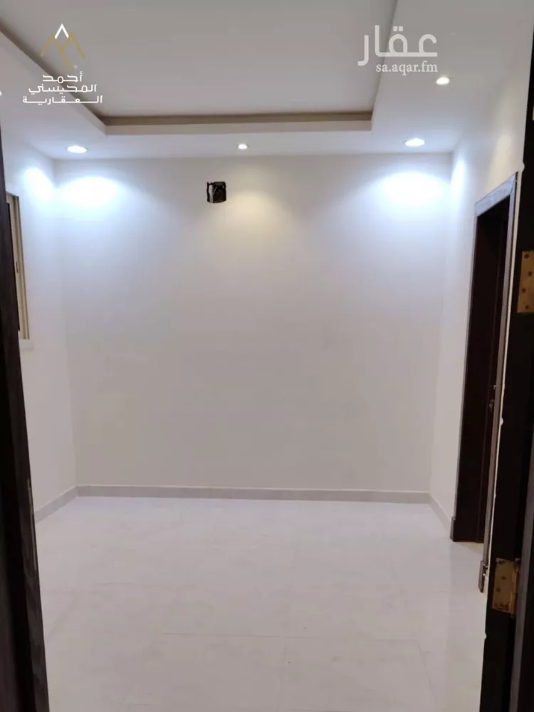 فيلا للإيجار في شارع إبراهيم بن إدريس المالكي, حي الرمال, مدينة الرياض, منطقة الرياض صورة 5