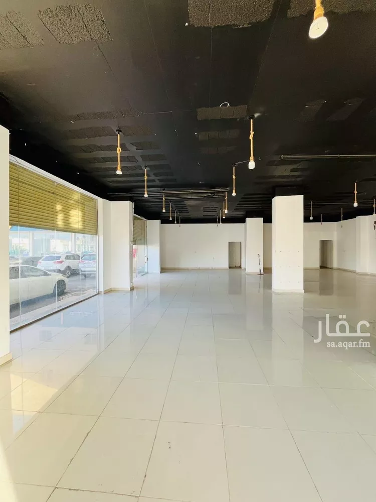 محل للإيجار في شارع طريق الامير سلطان, حي المطار, مدينة المجمعة, منطقة الرياض صورة 2