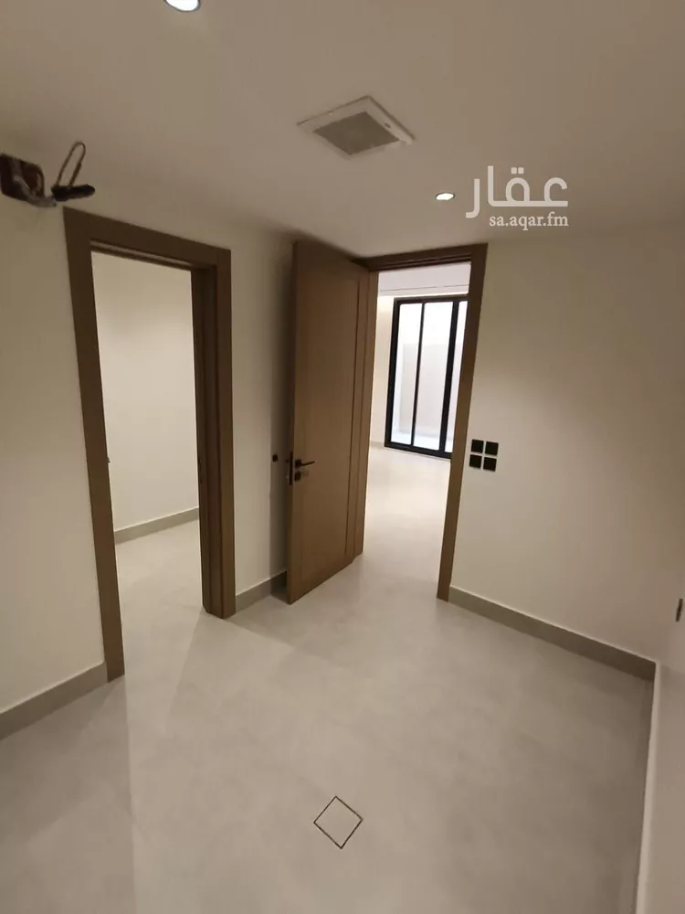 دور للبيع في شارع, حي المعيزيلة, مدينة الرياض, منطقة الرياض صورة 5