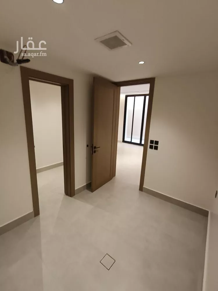 دور للبيع في شارع, حي المعيزيلة, مدينة الرياض, منطقة الرياض صورة 5