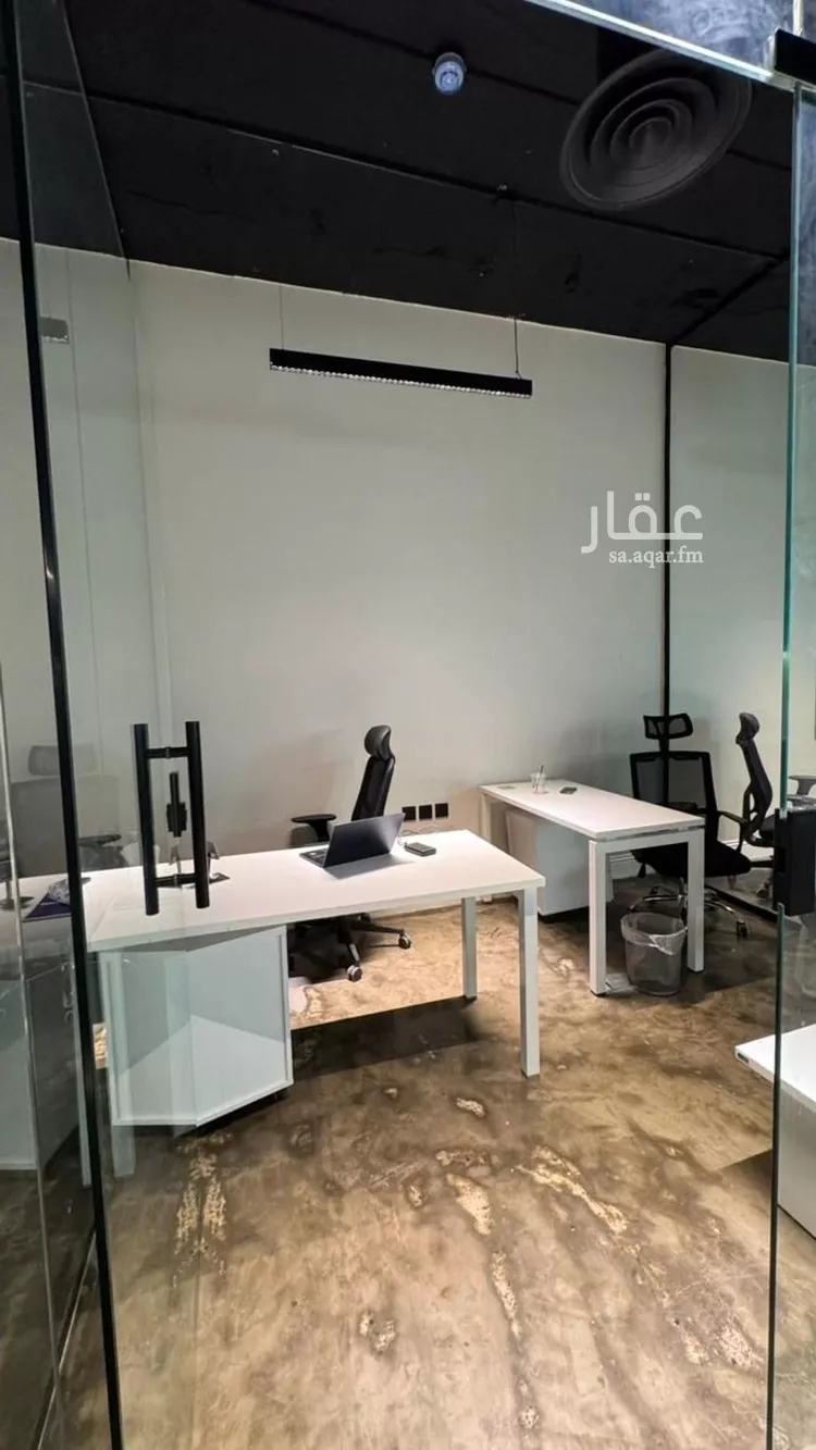 مكتب تجاري للإيجار في شارع عبدالله ابن سعود ابن عبدالعزيز الفرعي, حي غرناطة, مدينة الرياض, منطقة الرياض 7