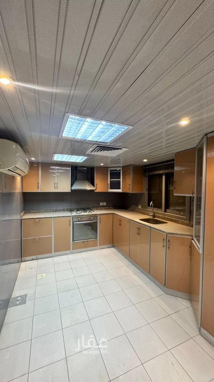 فيلا للإيجار في شارع يحيي بن محمد الغرناطي, حي العارض, مدينة الرياض, منطقة الرياض صورة 4