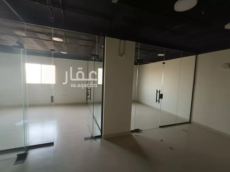 مكتب تجاري للإيجار في شارع انس بن مالك, حي الياسمين, مدينة الرياض, منطقة الرياض صورة 4