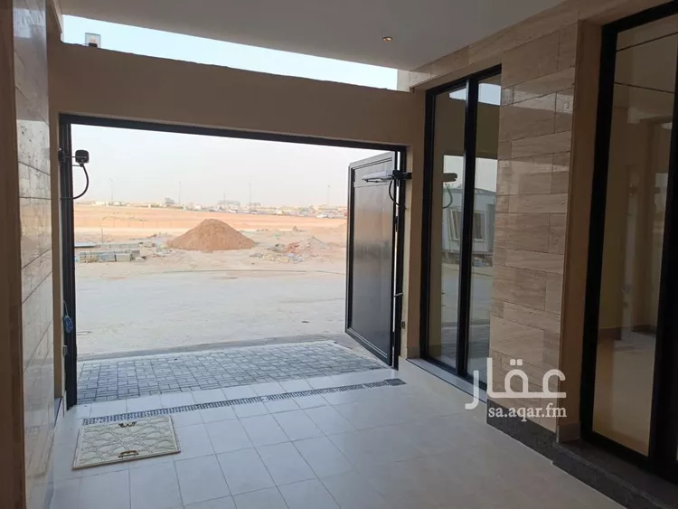 دور للبيع في شارع, حي المعيزيلة, مدينة الرياض, منطقة الرياض 9