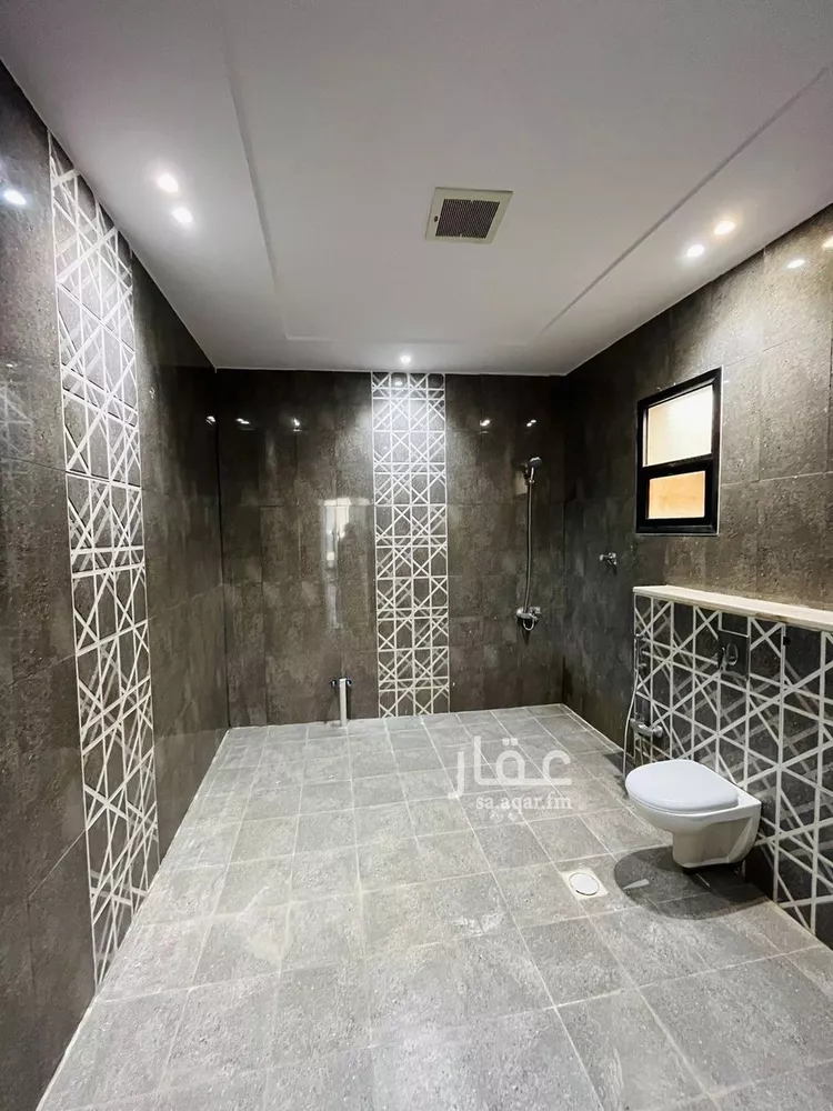 فيلا للبيع في شارع علاء الدين عبدالباقي, حي الرمال, مدينة الرياض, منطقة الرياض 17