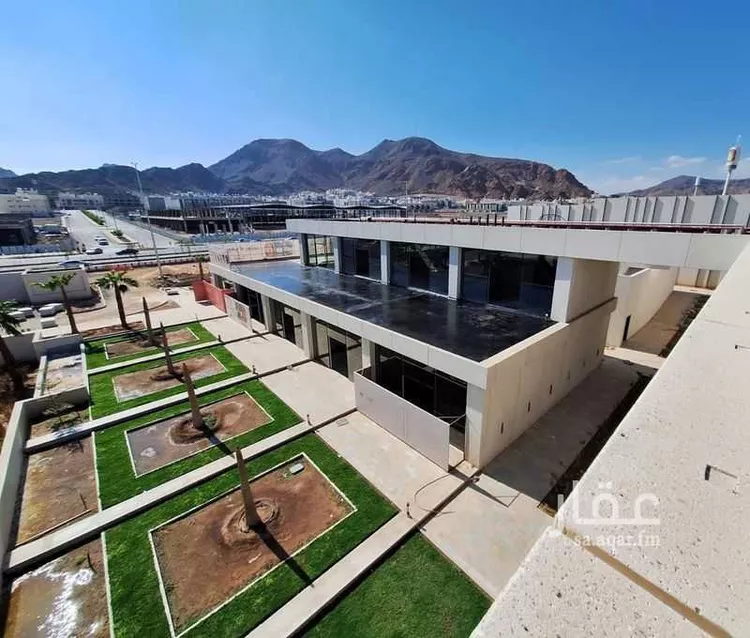 محل للإيجار في شارع طريق السلام, حي الجامعة, مدينة المدينه المنوره, منطقة المدينة المنورة صورة 2