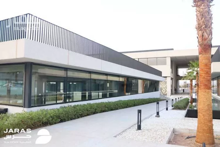 محل للإيجار في شارع طريق السلام, حي الجامعة, مدينة المدينه المنوره, منطقة المدينة المنورة صورة 4