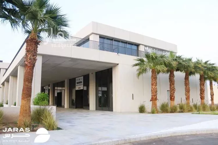 محل للإيجار في شارع طريق السلام, حي الجامعة, مدينة المدينه المنوره, منطقة المدينة المنورة صورة 2