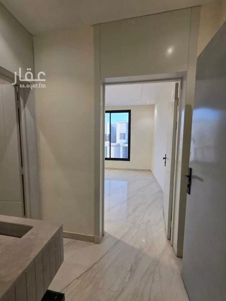 فيلا للبيع في شارع أبي عبدالله الصقلي, حي عكاظ, مدينة الرياض, منطقة الرياض 6