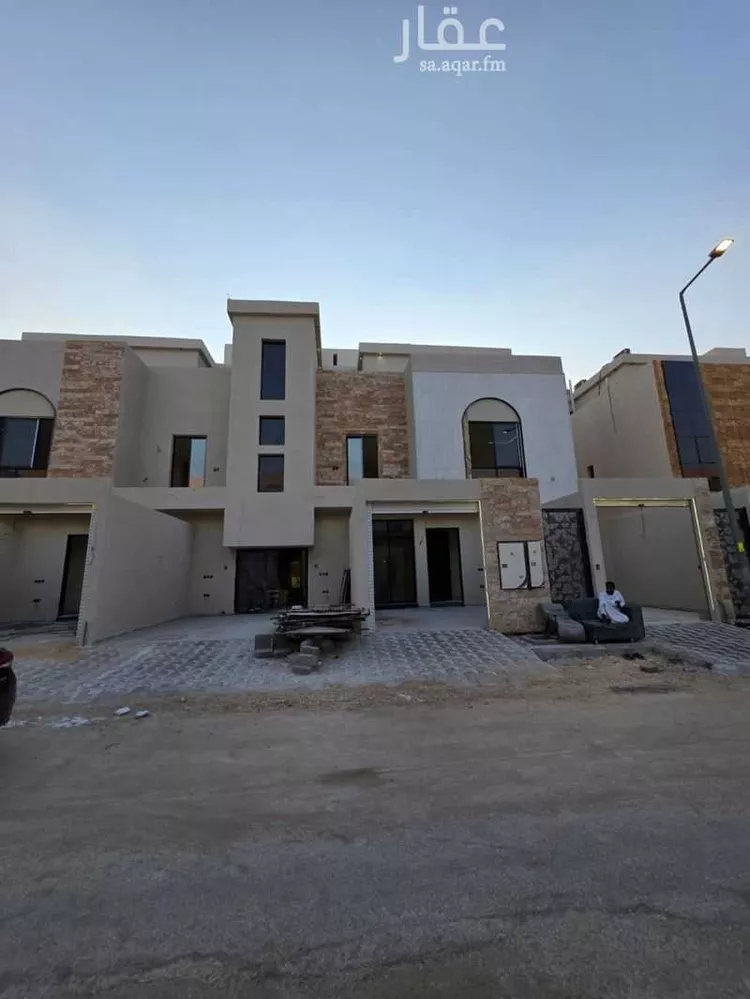 Floor for Sale in Riyadh Okaz