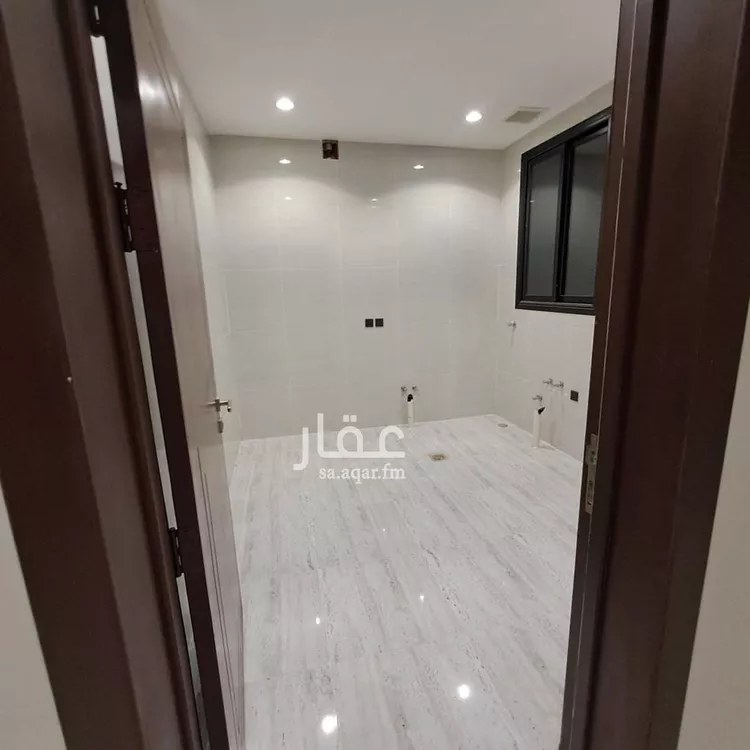 دور للبيع في شارع الضياء, حي الجنادرية, مدينة الرياض, منطقة الرياض صورة 2