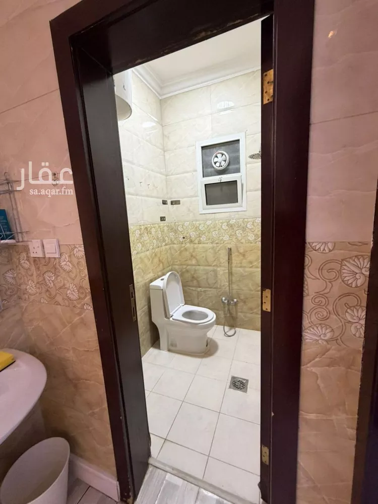 شقة للإيجار في شارع إسماعيل بن مبارك, حي بدر, مدينة الرياض, منطقة الرياض صورة 2