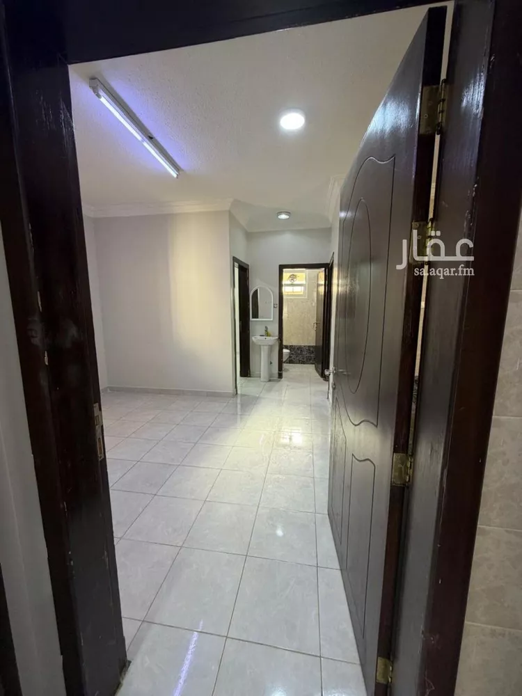 شقة للإيجار في شارع الحضن, حي الحزم, مدينة الرياض, منطقة الرياض